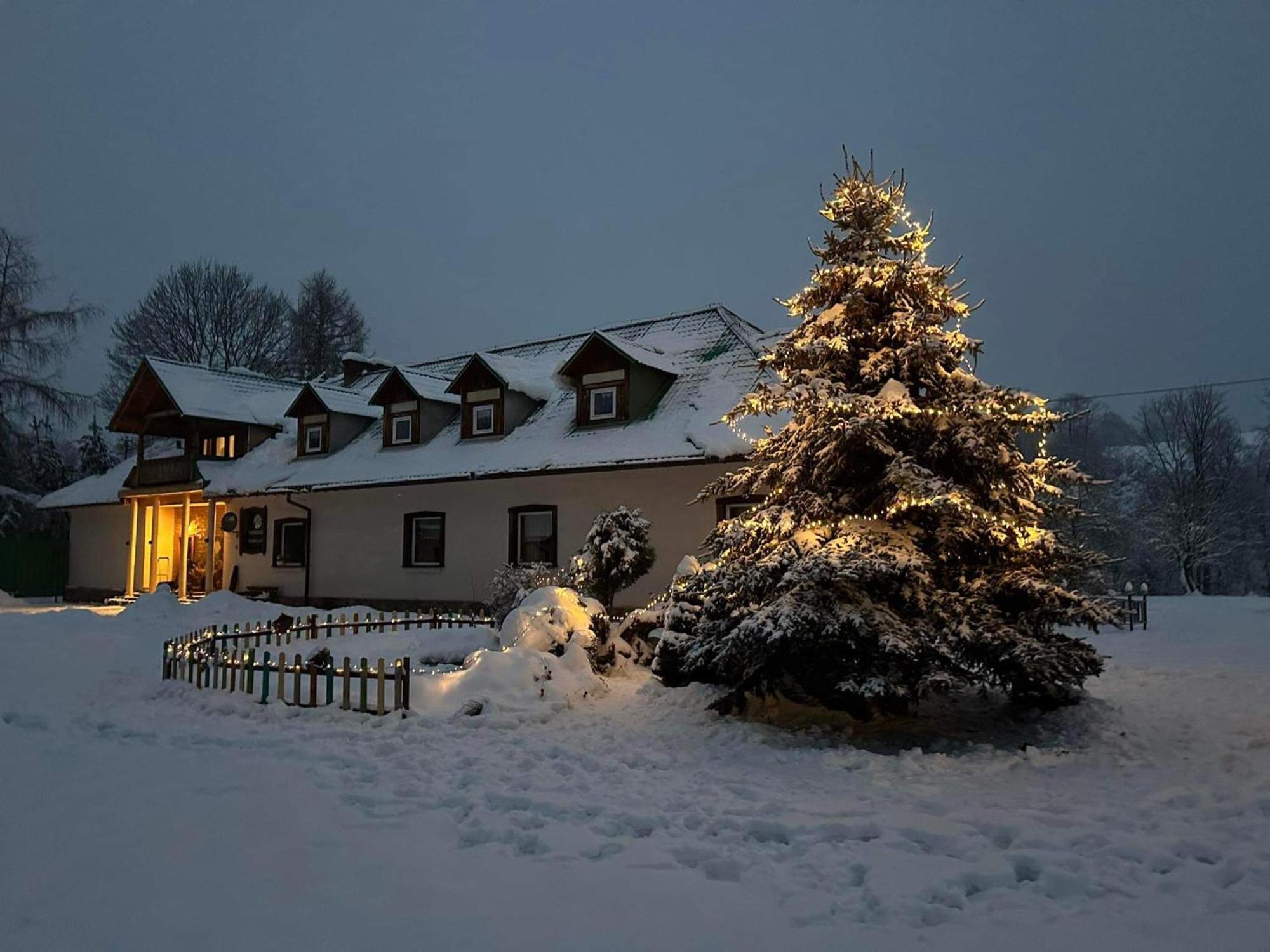 Latarnia Wagabundy Bieszczady Hotel Wola Michowa Exterior photo